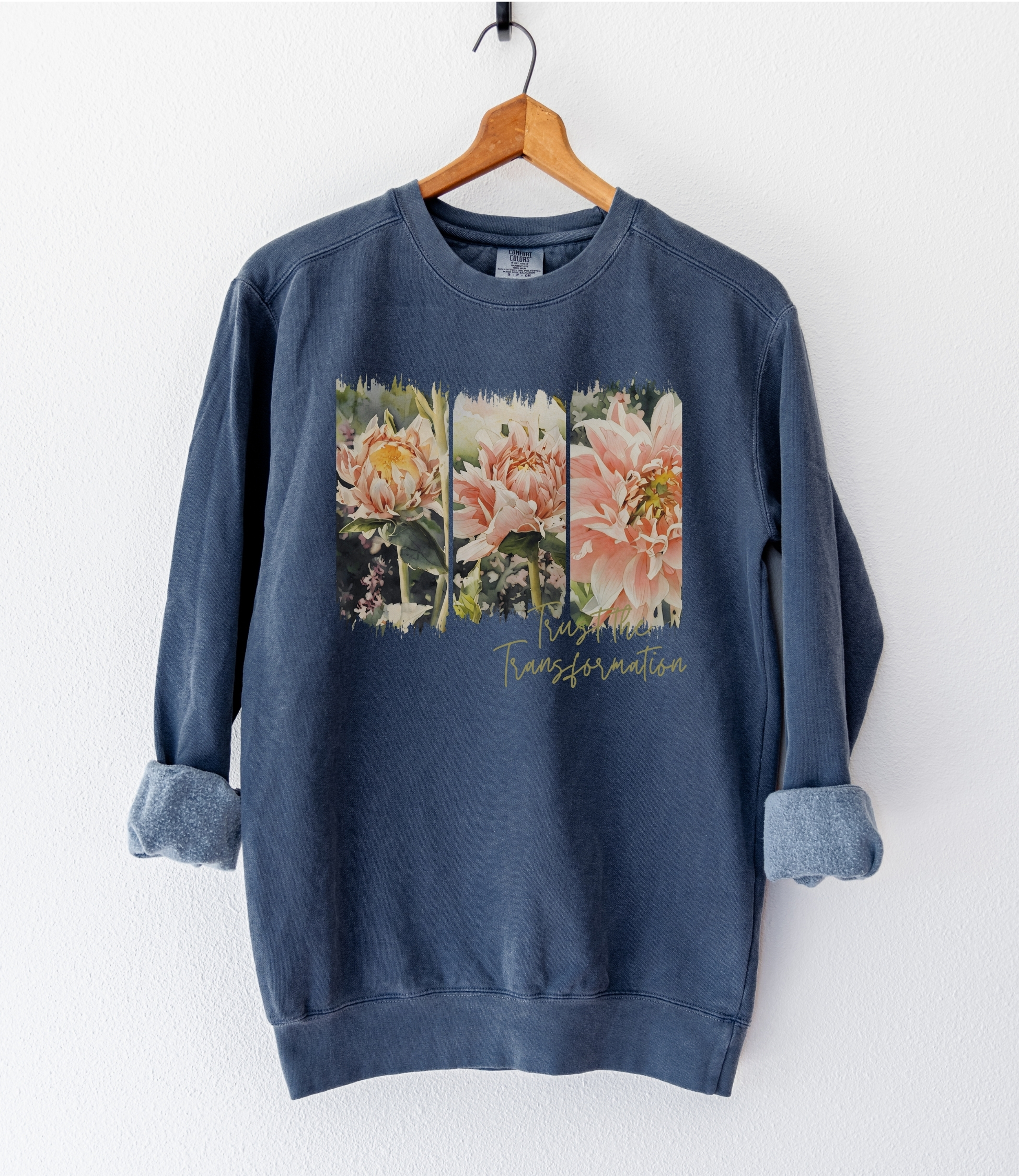 Becoming – Sweatshirt Becoming – Sweatshirt vintage style sweatshirts – Blue Spruce (front view)