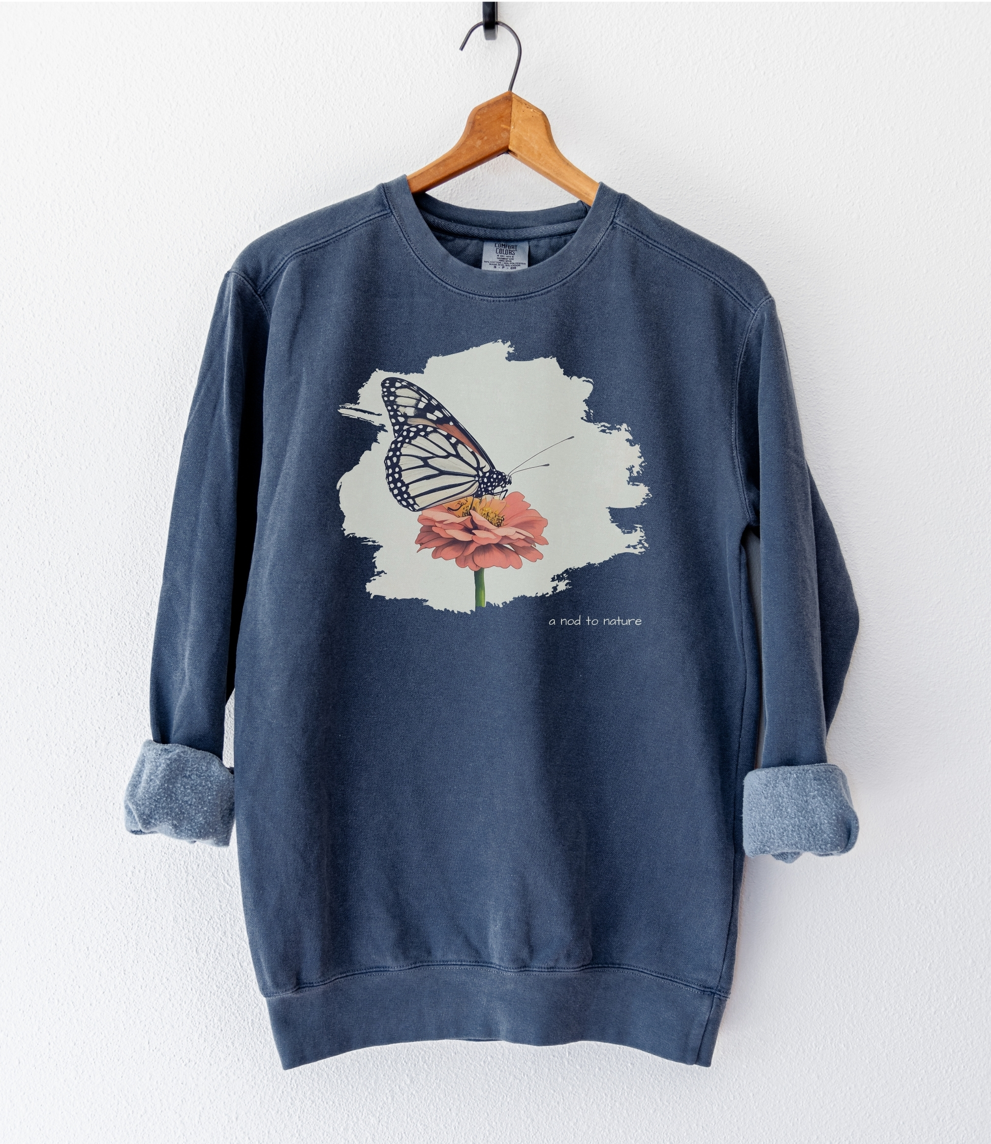 Monarch & Bloom – Unisex Sweatshirt vintage style sweatshirts – Blue Jean (front view)